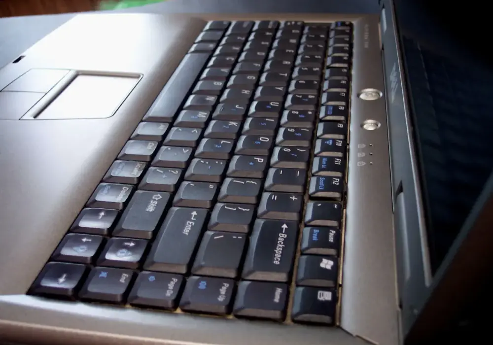 Jak włączyć klawiaturę w laptopie: 5 skutecznych metod