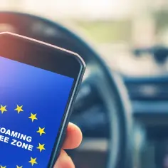 Jak szybko włączyć roaming w Play bez dodatkowych opłat i przykrych niespodzianek