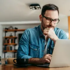 Hard reset laptopa - Jak prawidłowo wykonać hard reset laptopa?
